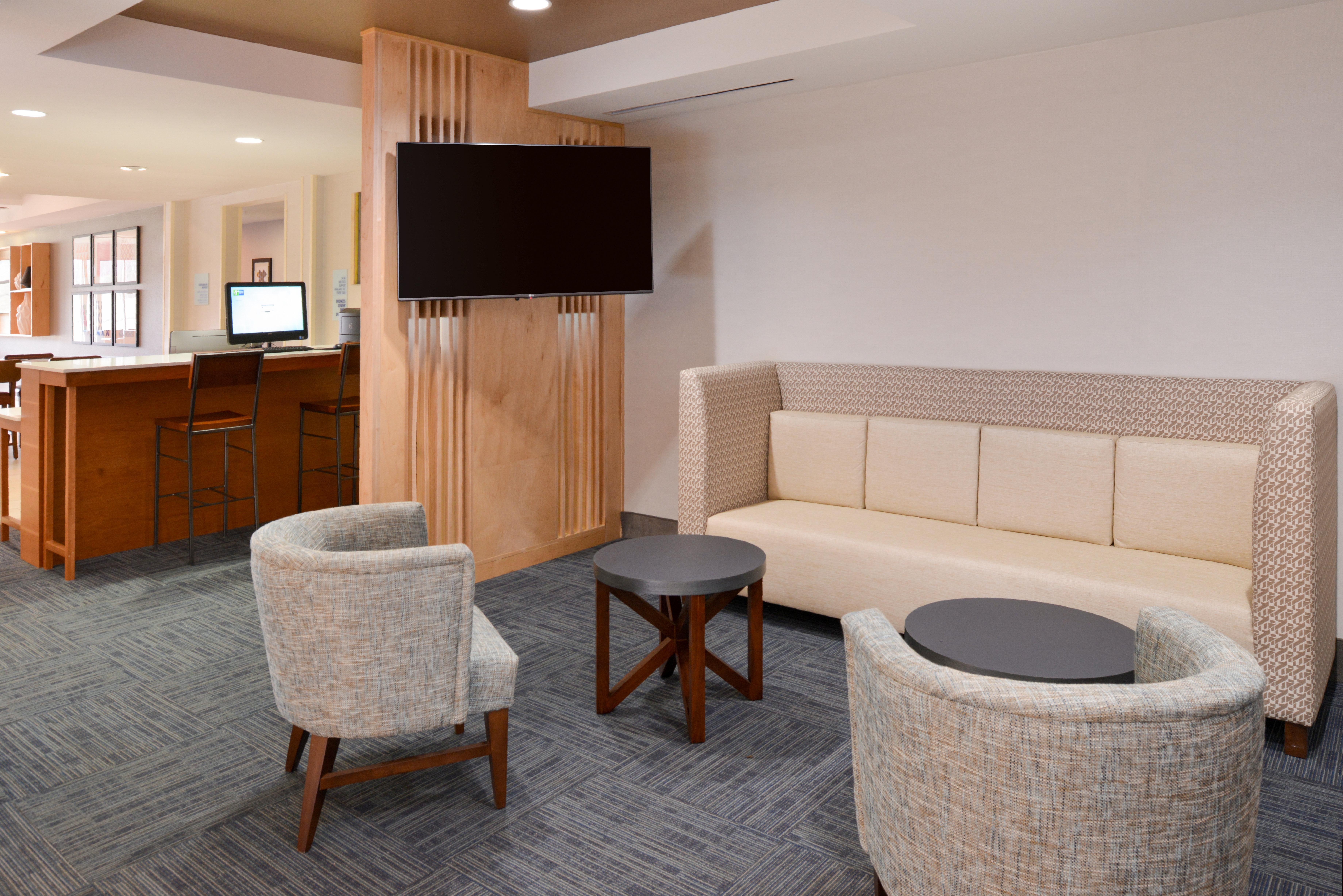Holiday Inn Express Mineral Wells By Ihg Parkersburg Exterior photo